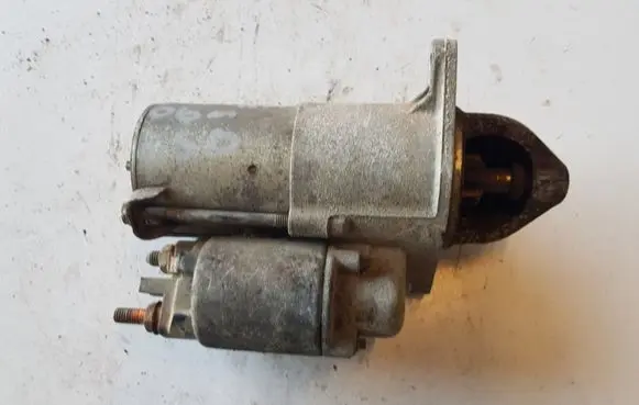 Opel Zafira B Starter motor