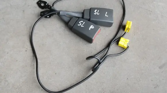 Mercedes-Benz SL R230 Seat belt trim SL350