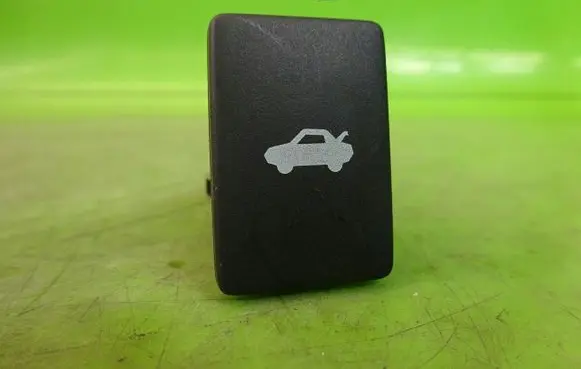 Subaru BRZ Tailgate opening switch 