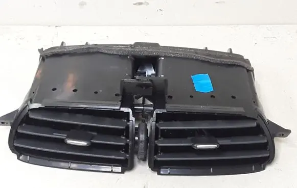 Nissan Almera Tino Dash center air vent grill