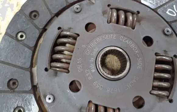 Volkswagen Caddy Clutch pressure plate 1878059832 SACHS 05L15
