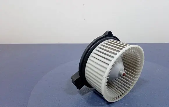 Mazda 3 II Heater fan/blower 872700-1530