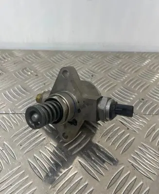 Audi A8 S8 D3 4E Fuel injection high pressure pump 079127025AL 079086B HF4034133H