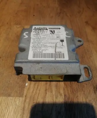 Renault Scenic I Airbag control unit/module 550569000