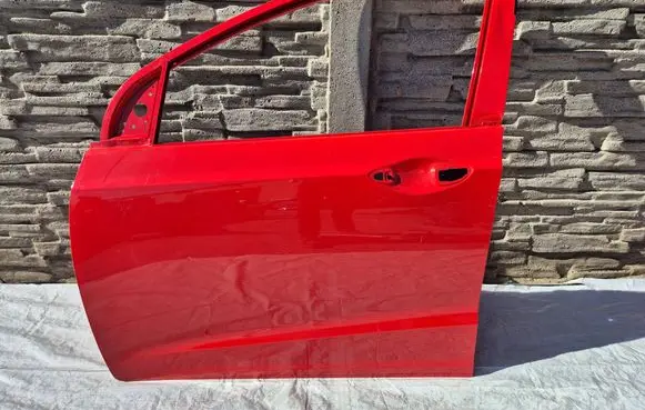 Hyundai i10 Front door 