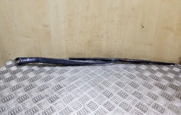 KIA Sportage Front wiper blade arm