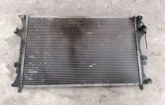 Renault Laguna II Coolant radiator