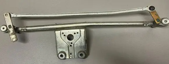 Saab 9-5 Front wiper linkage 