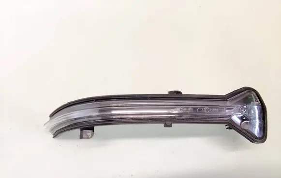 BMW 5 G30 G31 G38 Mirror indicator light 7414650 4437435
