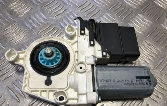 Volkswagen PASSAT B6 Rear door window regulator motor 1K0959704E 12005210 95929210