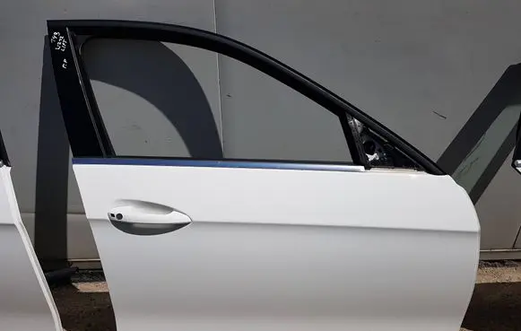 Mercedes-Benz E W212 Front door
