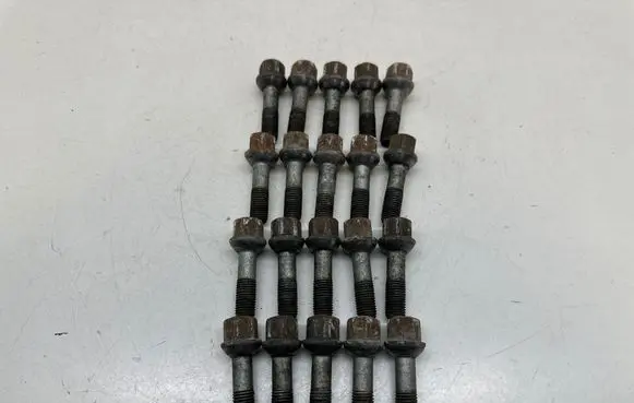 Mercedes-Benz Vaneo W414 Nuts/bolts 
