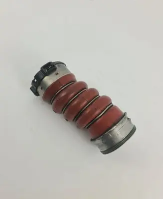 BMW X6 E71 Intercooler hose/pipe 7807987