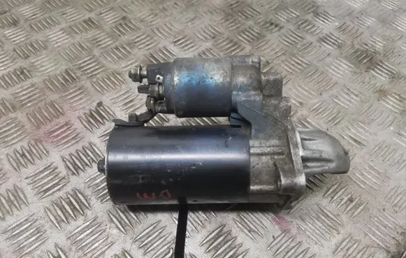 BMW 5 E60 E61 Starter motor 7796892
