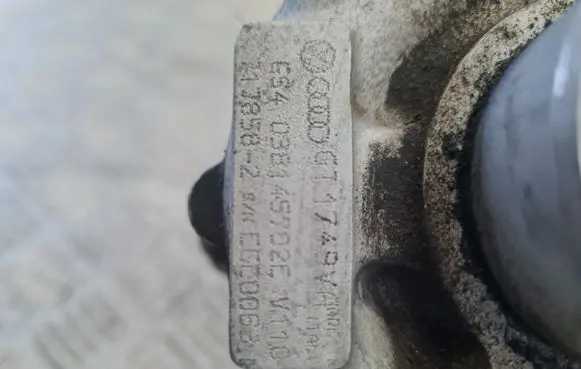 Audi A4 S4 B7 8E 8H Turbo 038145702E