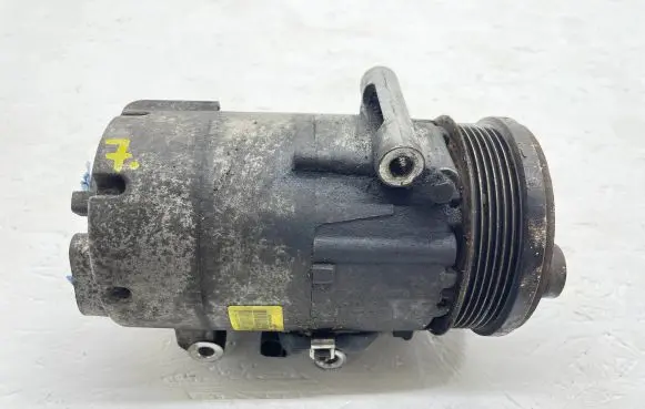 Ford Focus C-MAX Air conditioning (A/C) compressor (pump) 4M5H19D629AB