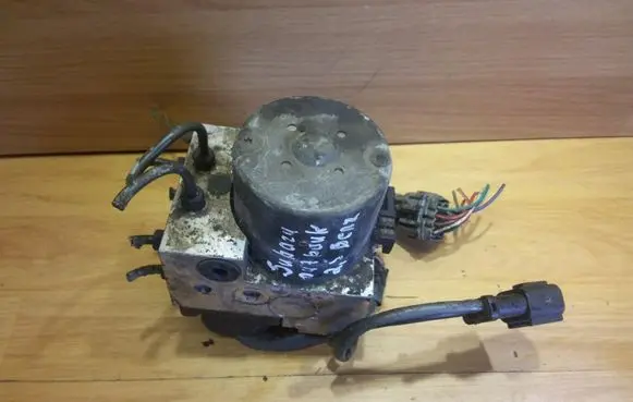 Subaru Legacy ABS Pump 27531AC000 11000040240