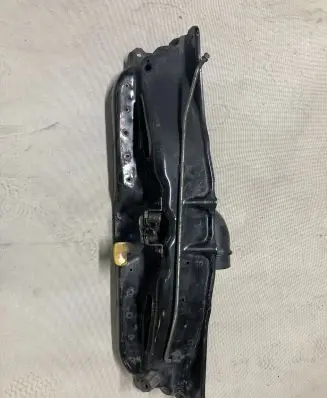 Top upper radiator support slam panel