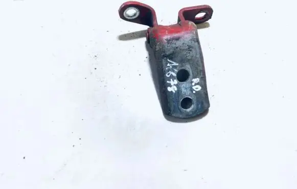 Toyota Yaris Front door upper hinge