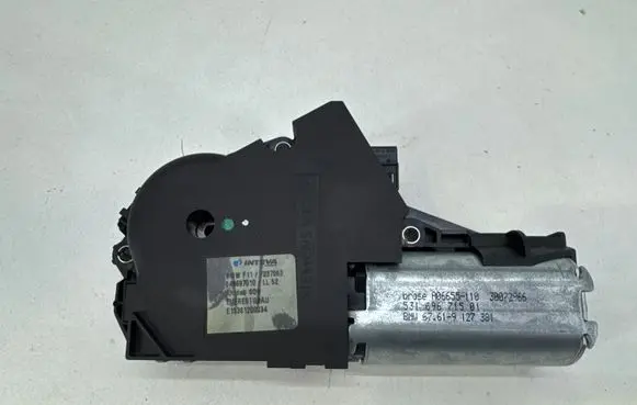 BMW 5 F10 F11 Sunroof motor/actuator 9127381