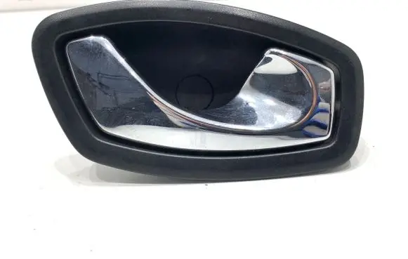 Opel Vivaro Front door interior handle 806700005R