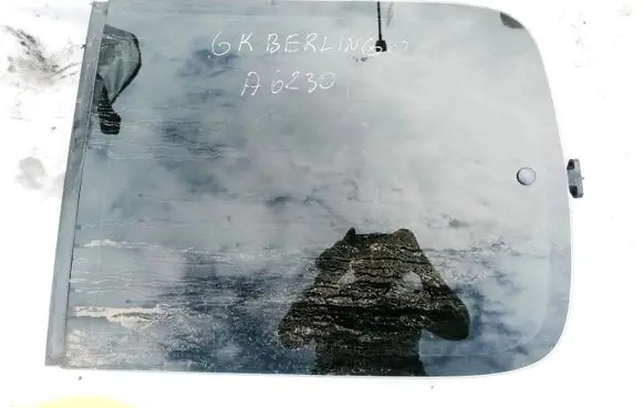 Citroen Berlingo Rear side window