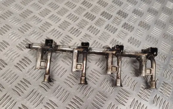 Fuel main line pipe