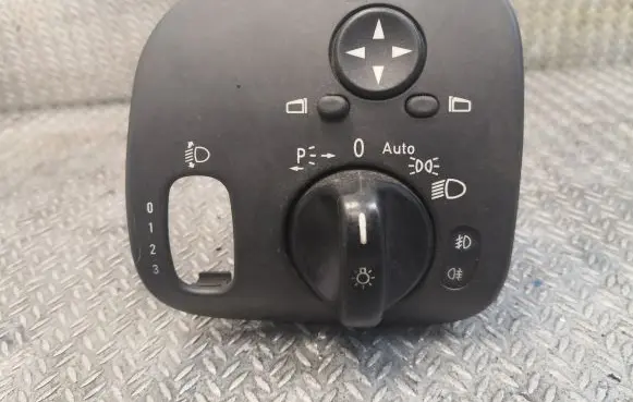 Mercedes-Benz C W203 Light switch 2035451404