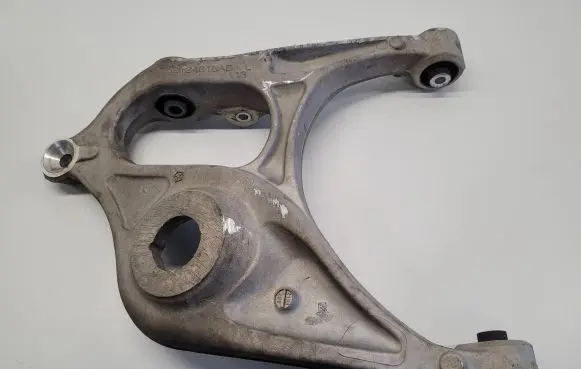 Dodge Durango Rear upper control arm/wishbone 52124815AD