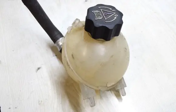 Citroen C4 Grand Picasso Coolant expansion tank/reservoir 965442968002
