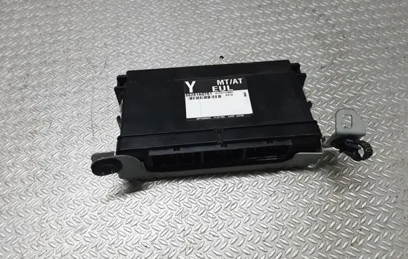 Subaru Outback Comfort/convenience module 88281AG761 X1T21178M1