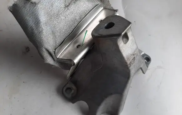 Audi A6 S6 C7 4G Engine mounting bracket 8K0199307