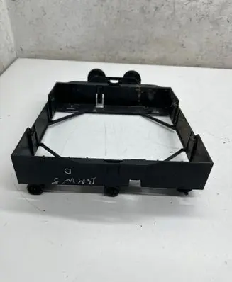 BMW 5 F10 F11 Radiator mount bracket 7572543 R6146001 PA66GF30