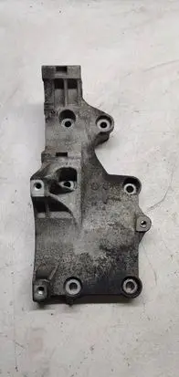 Volkswagen PASSAT B6 Engine mounting bracket 038903149A