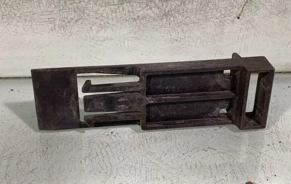 BMW 5 E60 E61 Radiator mount bracket 778832403