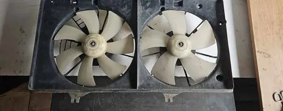 Mazda 6 Radiator cooling fan shroud PP-GF25