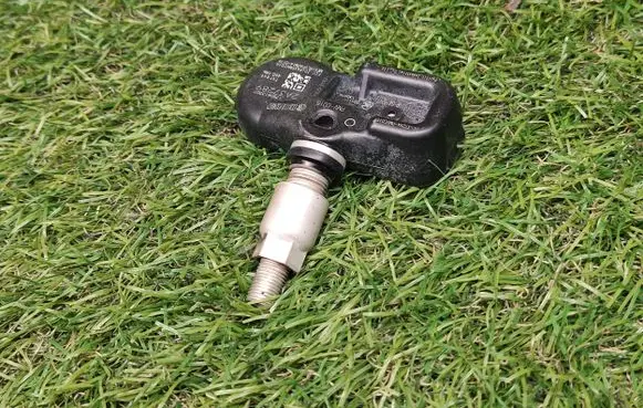 Toyota Camry VIII XV70 Tire pressure sensor 3729APMVC015 PMVC015