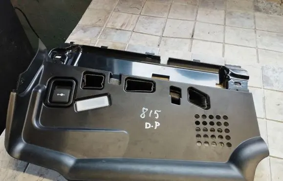 Dashboard lower bottom trim panel