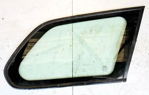 Nissan Primera Rear side window