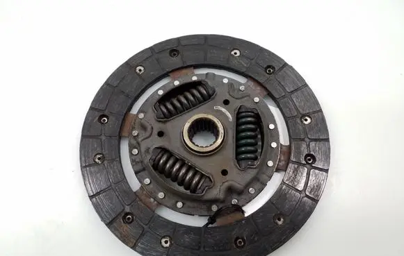 Toyota Yaris Clutch pressure plate 3125052010