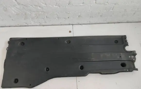 Volkswagen Passat Alltrack Center/middle under tray cover 3Q0825202F