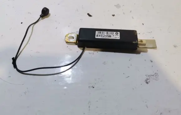 Dodge Challenger Antenna control unit P68210666AA