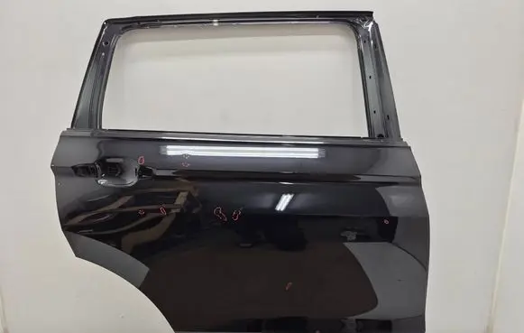 Volkswagen Tiguan Rear door 5NL833112