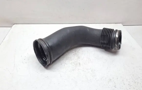 BMW 5 F10 F11 Intercooler hose/pipe 8514090 13718514090