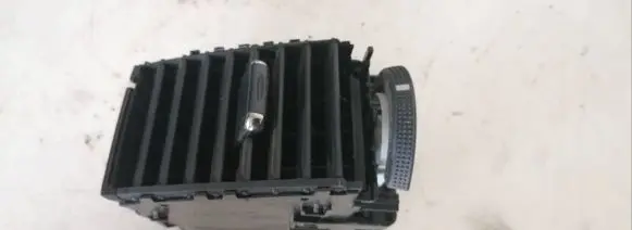 Toyota Land Cruiser (HDJ90) Dash center air vent grill 6556430040