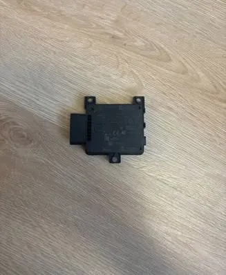 Mercedes-Benz E W214 Distronic sensor radar A0009006547