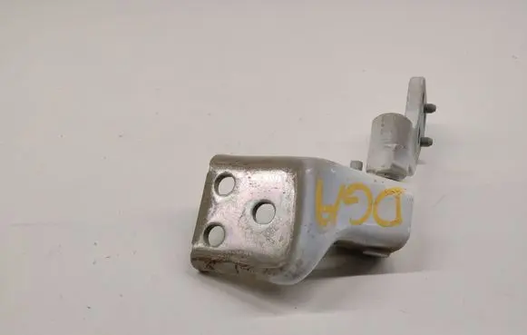 Citroen Berlingo Loading door lower hinge 