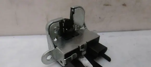 Seat Toledo IV (NH) Tailgate/trunk/boot lock/catch/latch