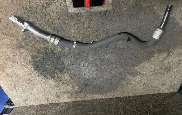 BMW 3 E90 E91 Oil cooling pipe 7567208