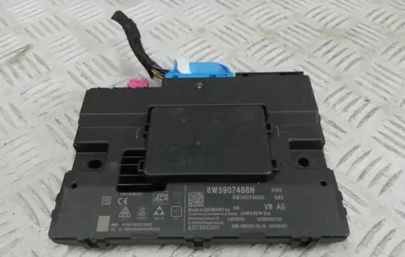 Audi A5 Gateway control module 8W5907468H A2C76652601 0036F848C762